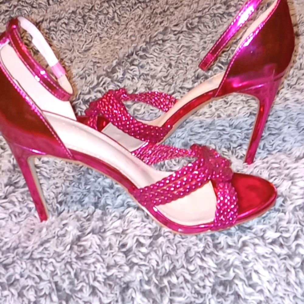 Charlotte Russe Mettallic Hot Pink Strappy High High Heels, Size 8